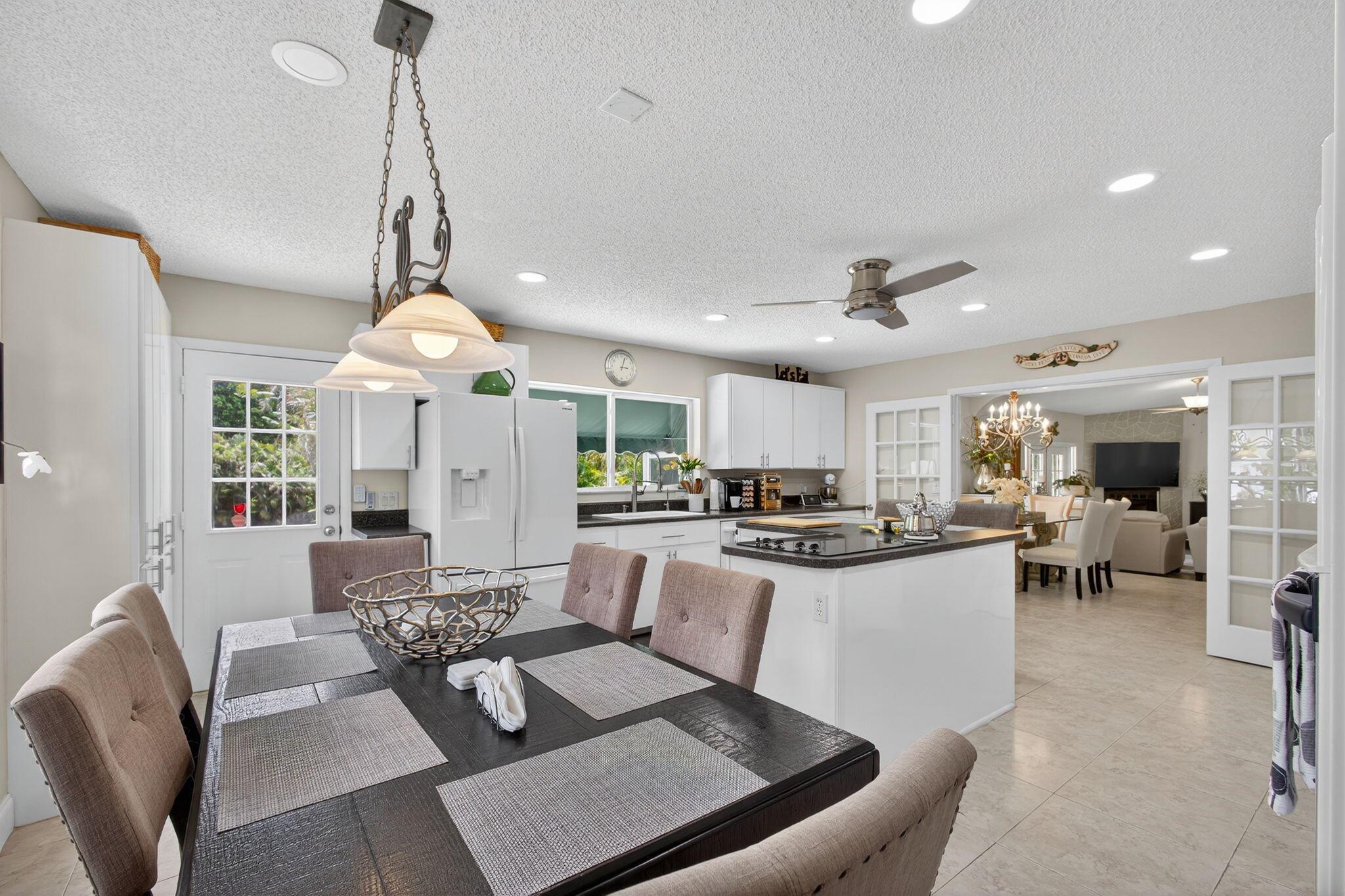 Palm Beach Country Estate - Residential