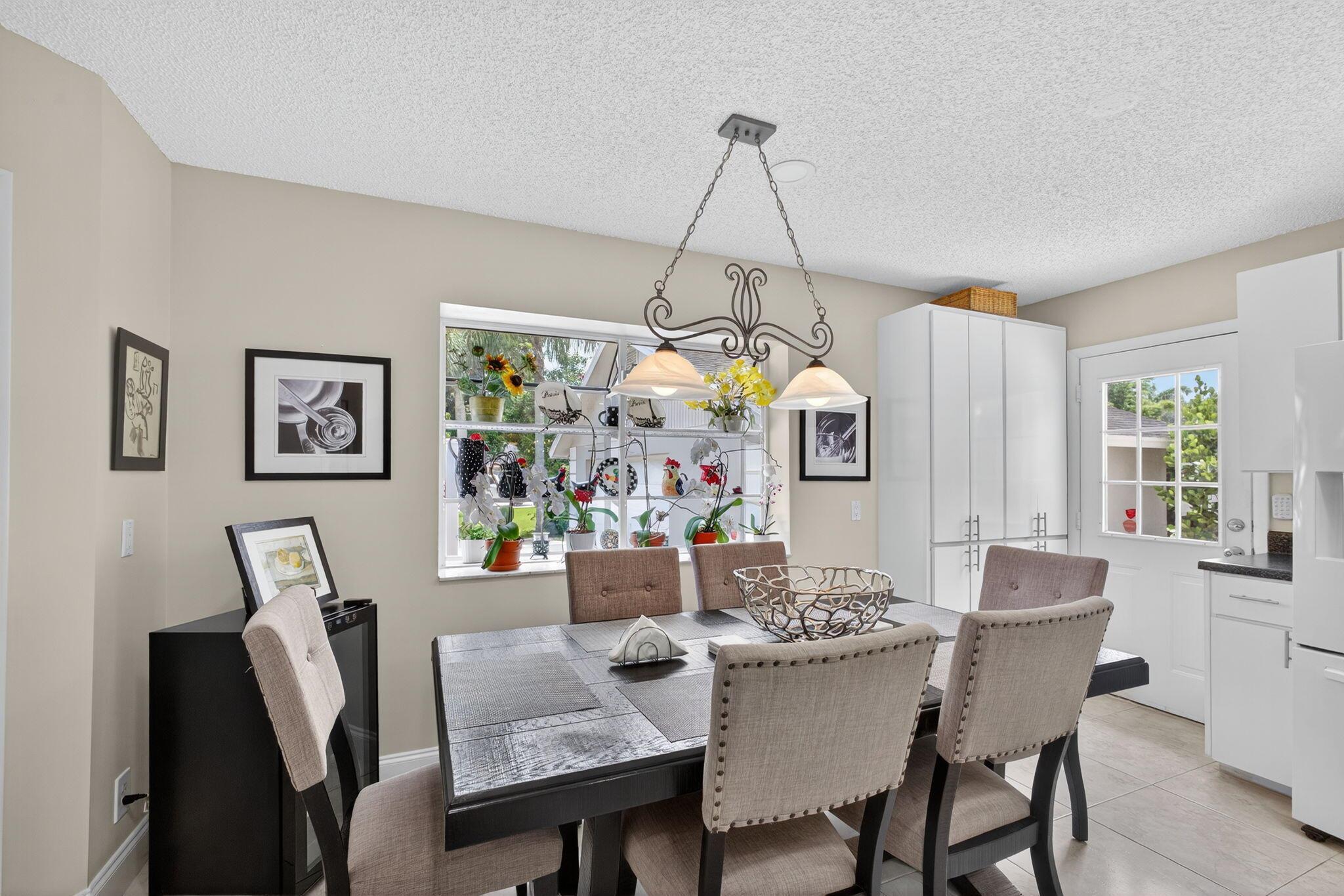 Palm Beach Country Estate - Residential