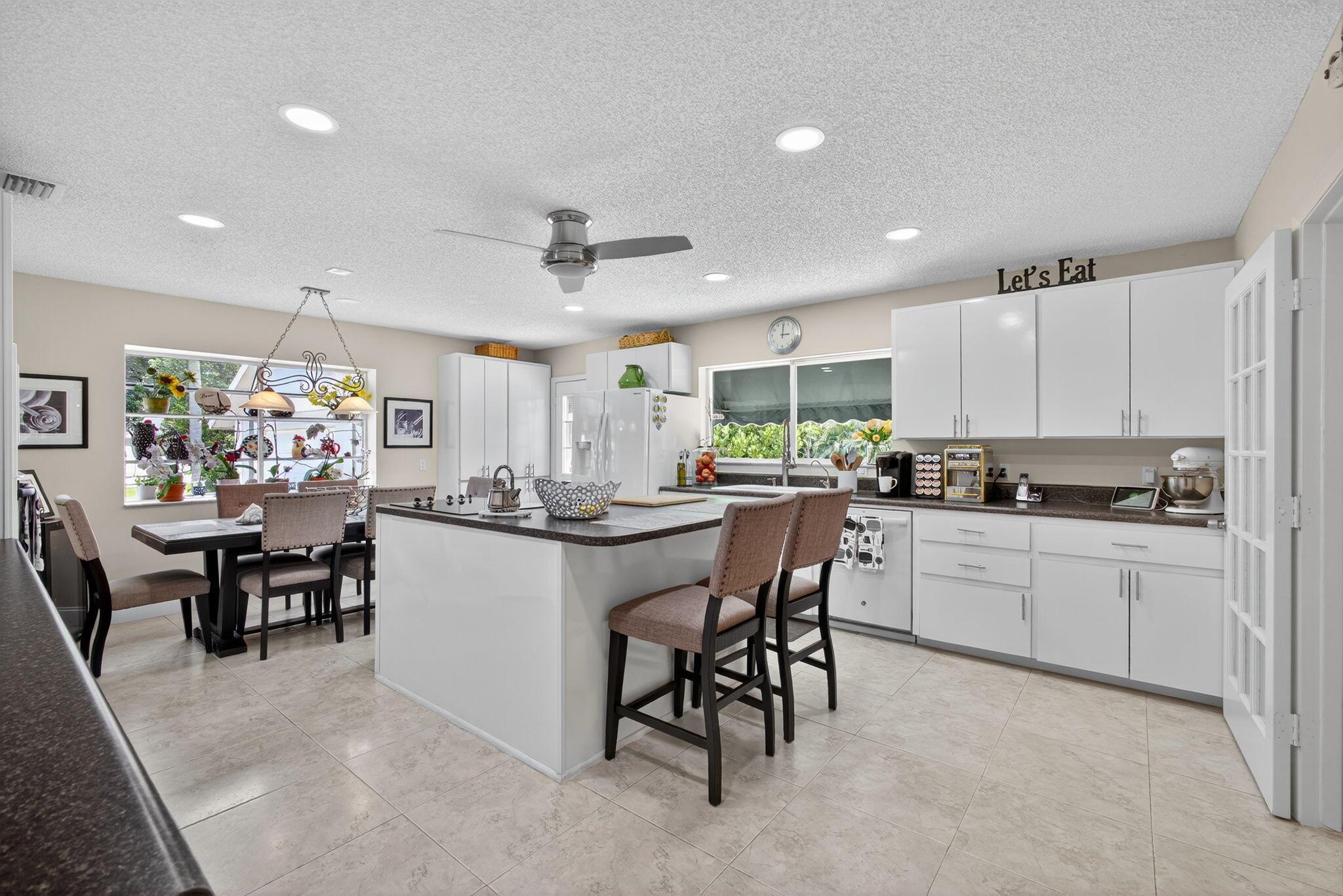 Palm Beach Country Estate - Residential