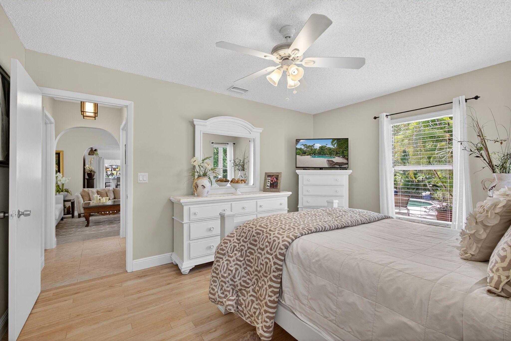 Palm Beach Country Estate - Residential