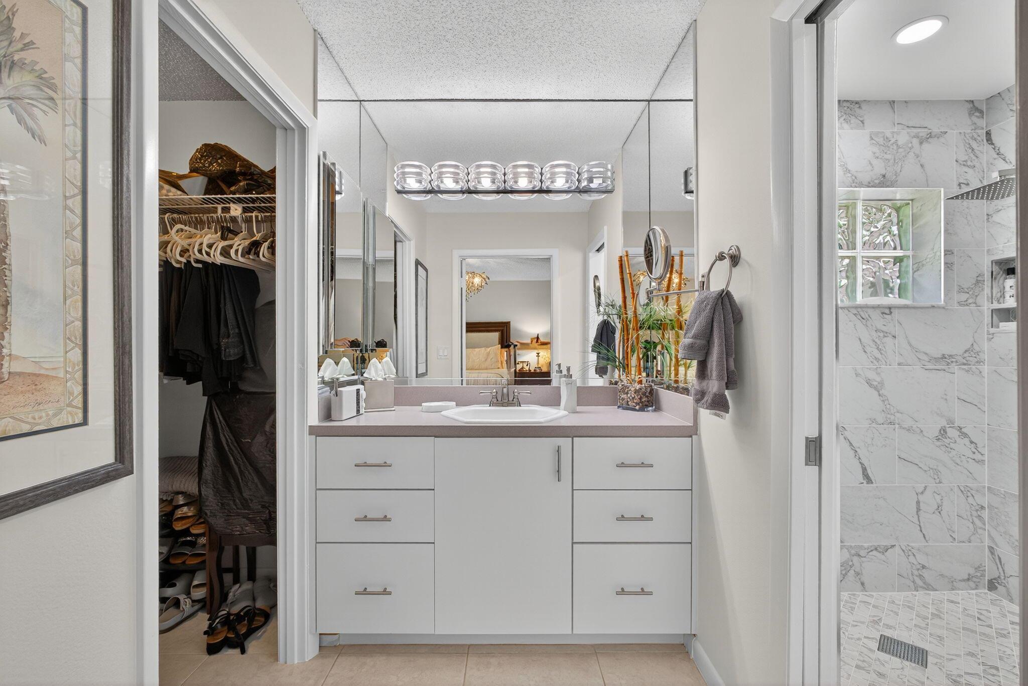 Palm Beach Country Estate - Residential