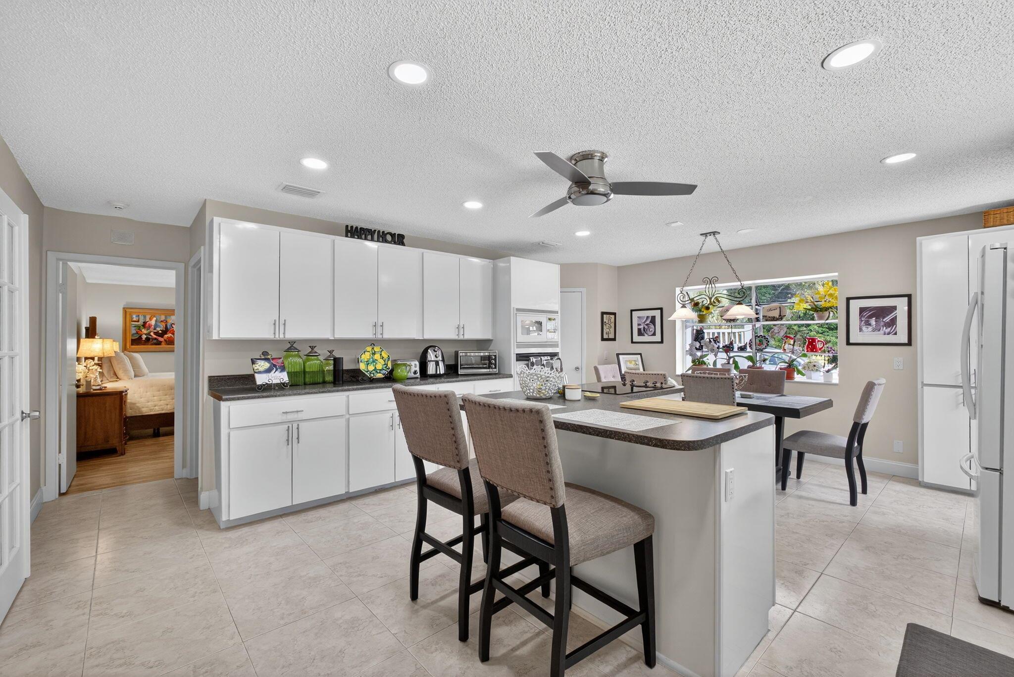 Palm Beach Country Estate - Residential