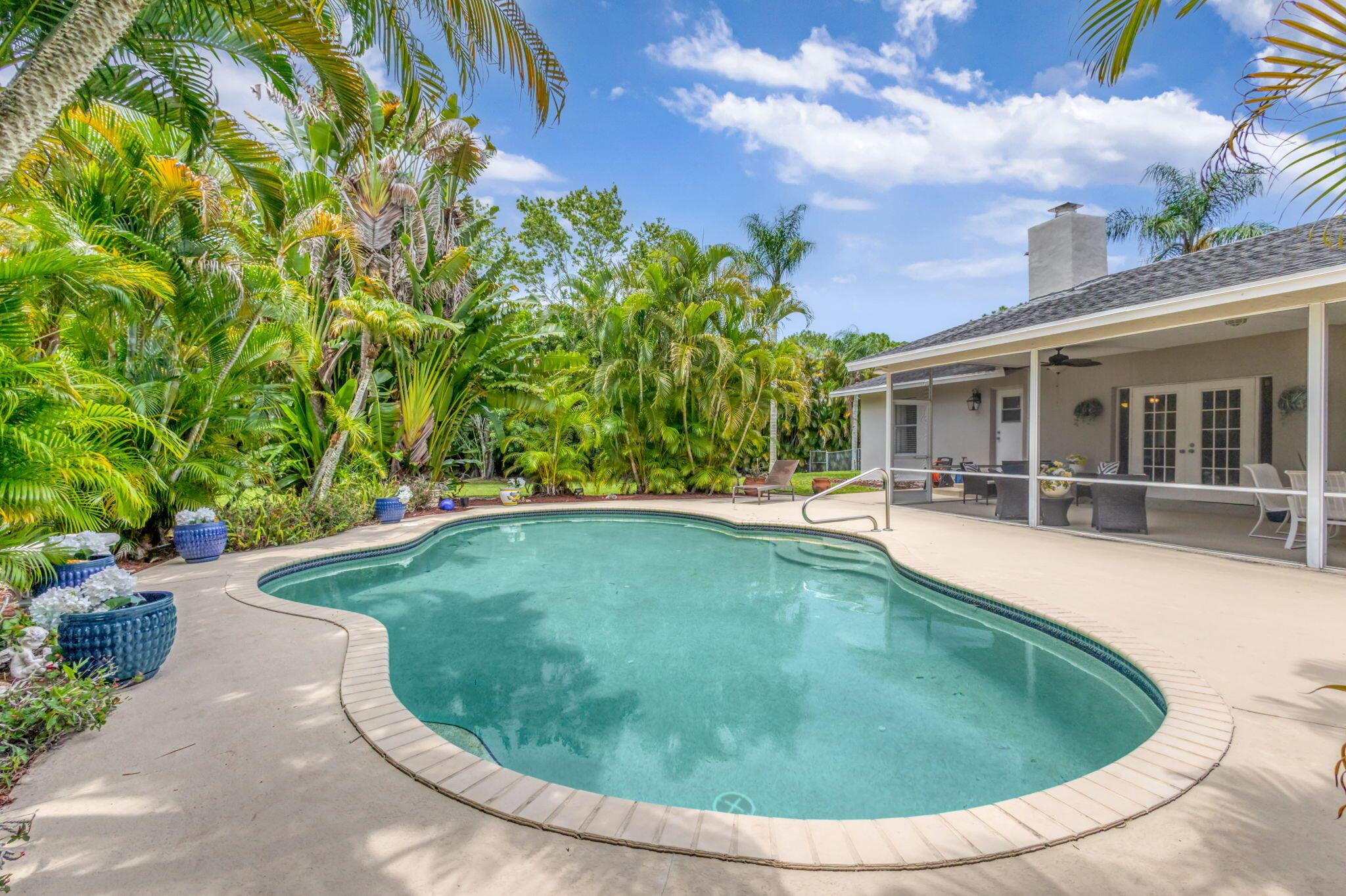 Palm Beach Country Estate - Residential