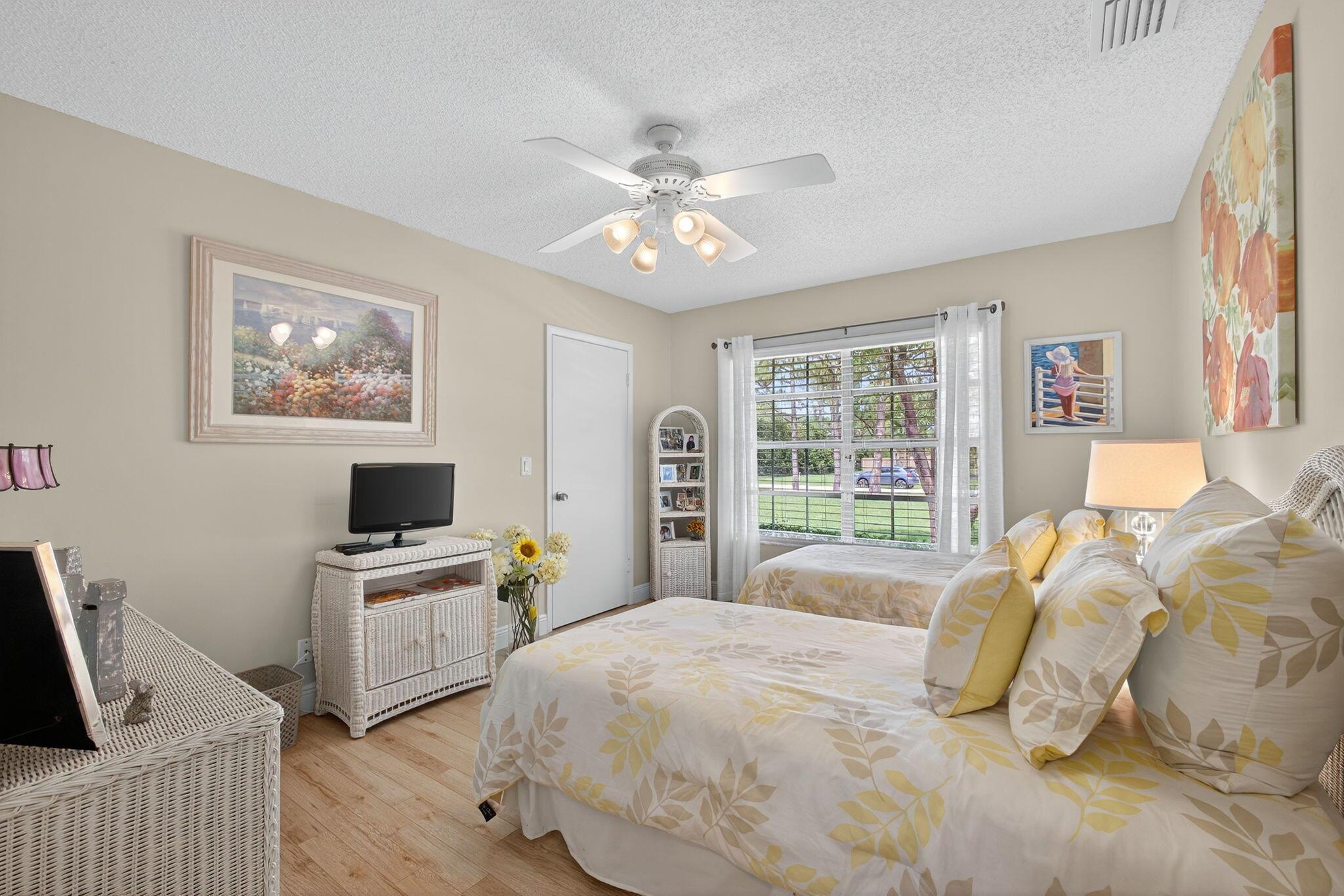 Palm Beach Country Estate - Residential