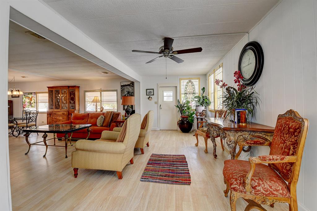 COLONIAL ESTATES INC MOBI - Residential