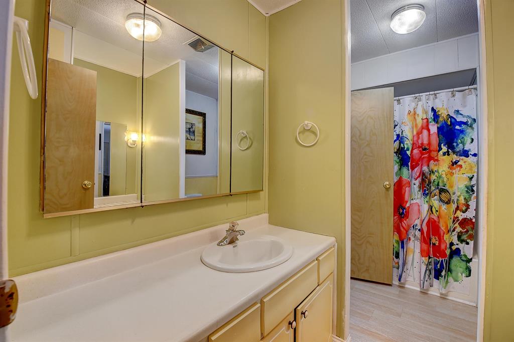 COLONIAL ESTATES INC MOBI - Residential