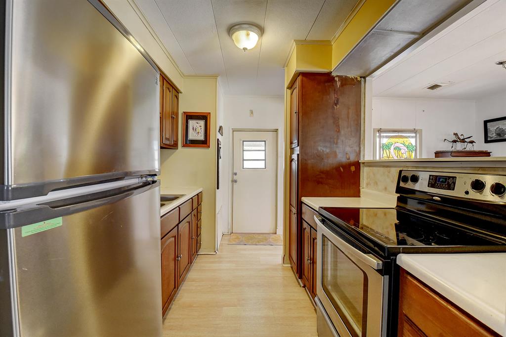 COLONIAL ESTATES INC MOBI - Residential