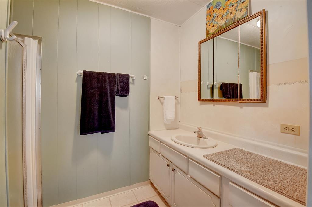 COLONIAL ESTATES INC MOBI - Residential