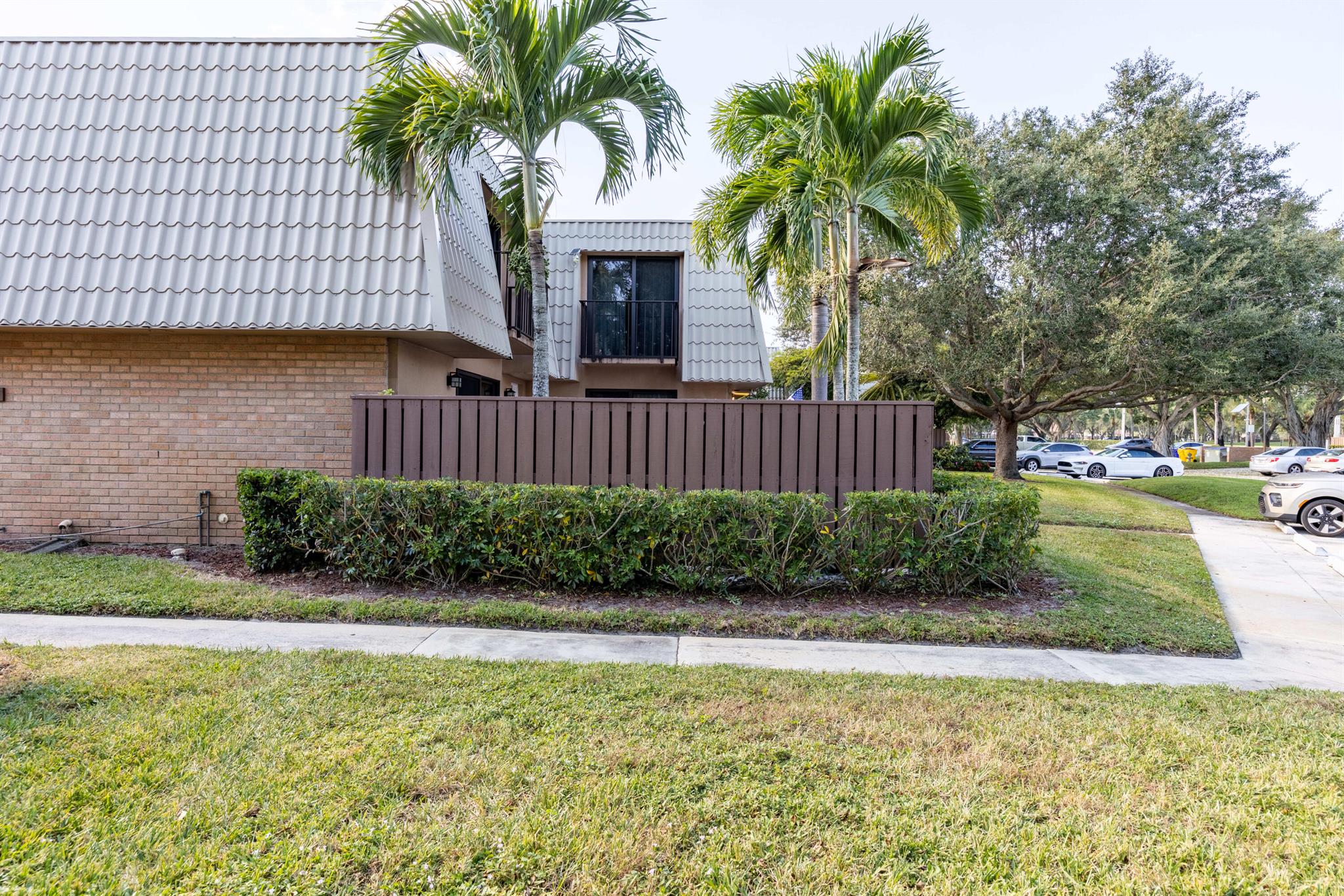 VILLAGE OF SANDALWOOD LAK - Residential