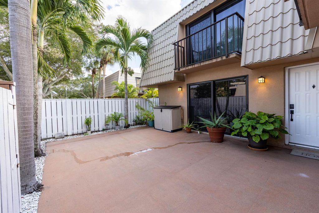 Photo of 5616 56th Way, West Palm Beach, FL 33409 (MLS # R11144365)