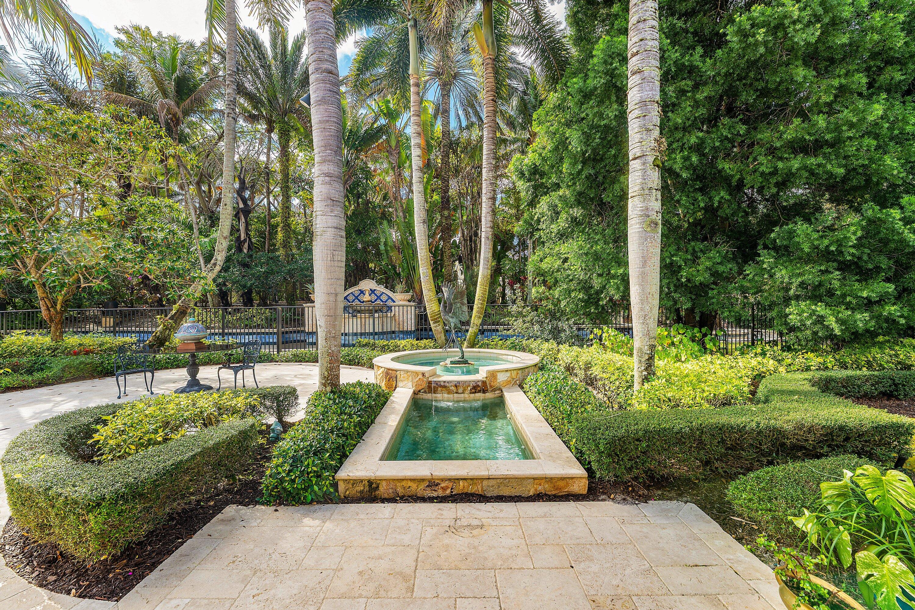 OLD PALM 4 - Residential