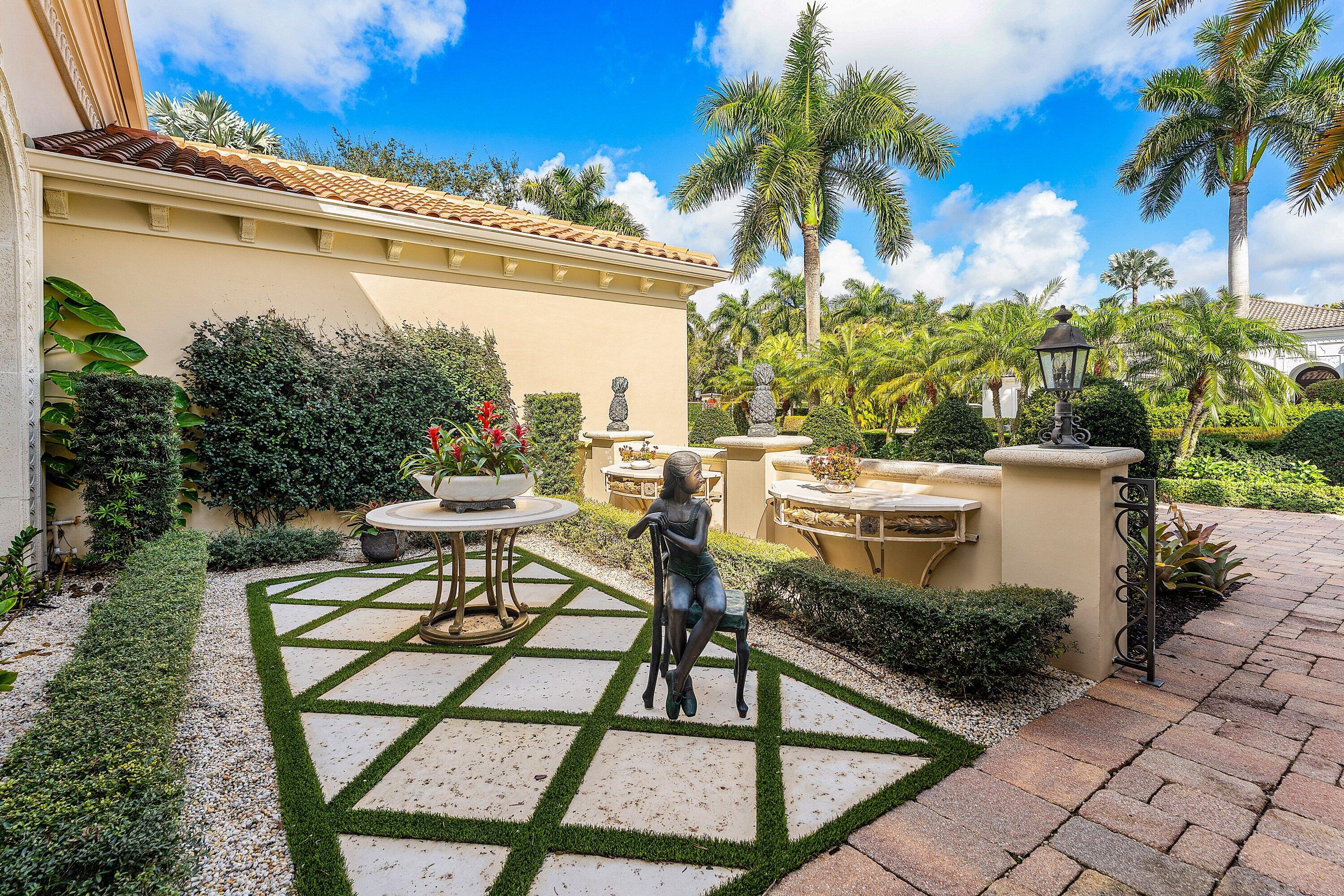 OLD PALM 4 - Residential