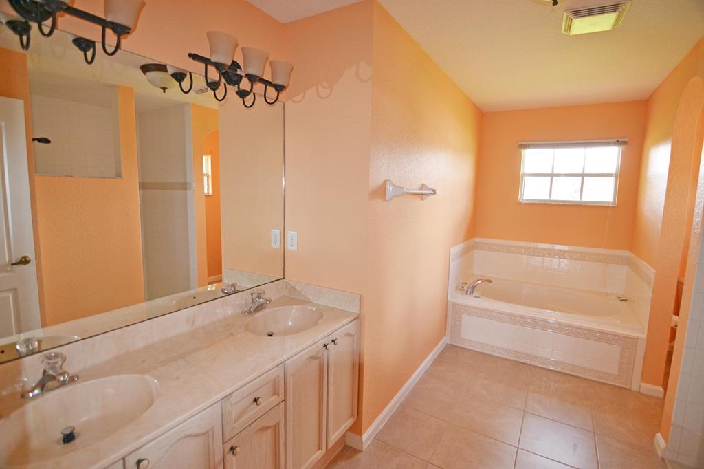 Port Saint Lucie Sec 33 - Residential Lease