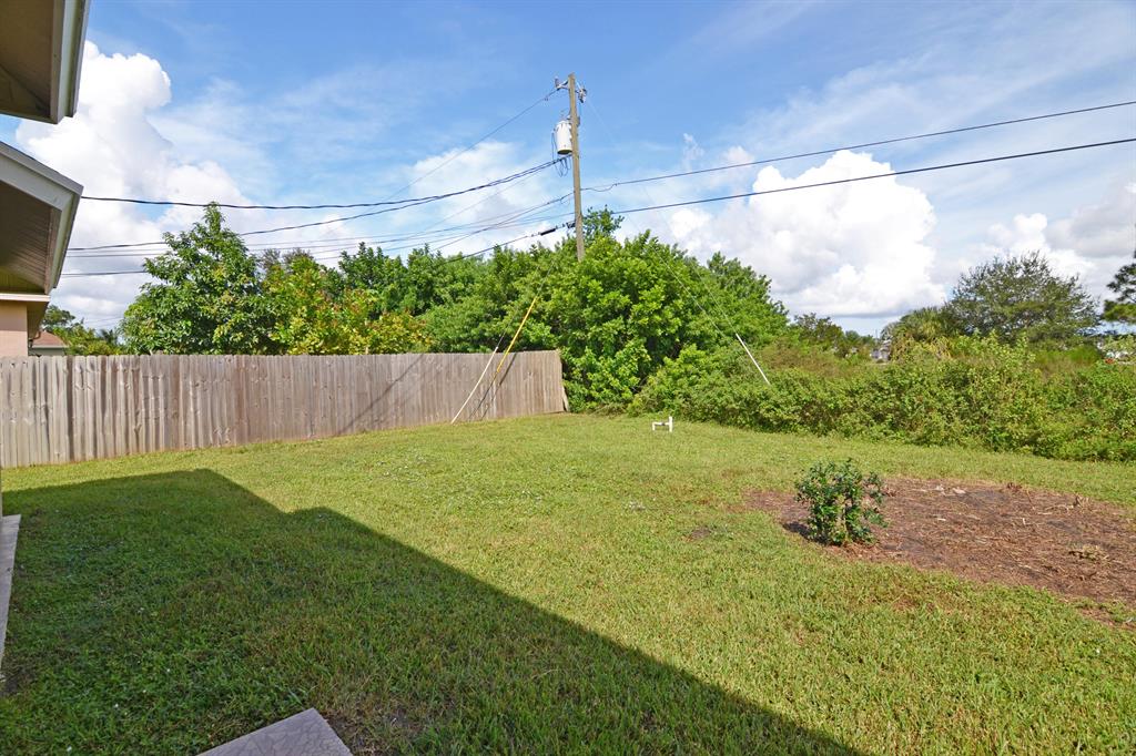 Port Saint Lucie Sec 33 - Residential Lease
