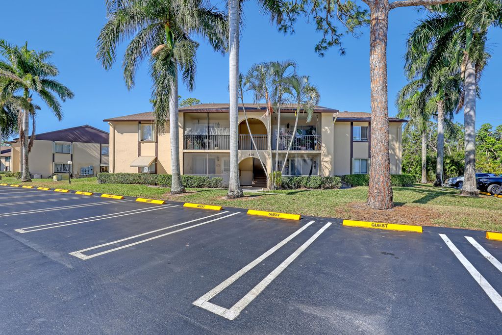 Photo of 436 Pine Glen Ln #C-2, Greenacres, FL 33463 (MLS # R11073644)