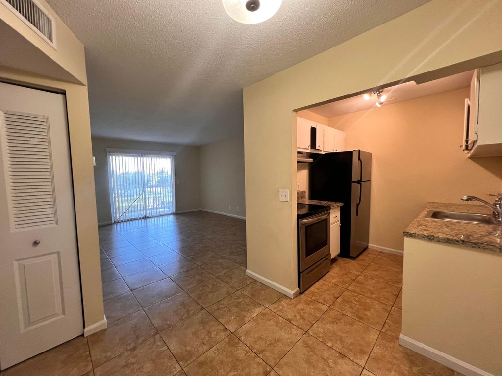 Photo of 1500 N Congress Avenue #B20, West Palm Beach, FL 33401 (MLS # R10983436)
