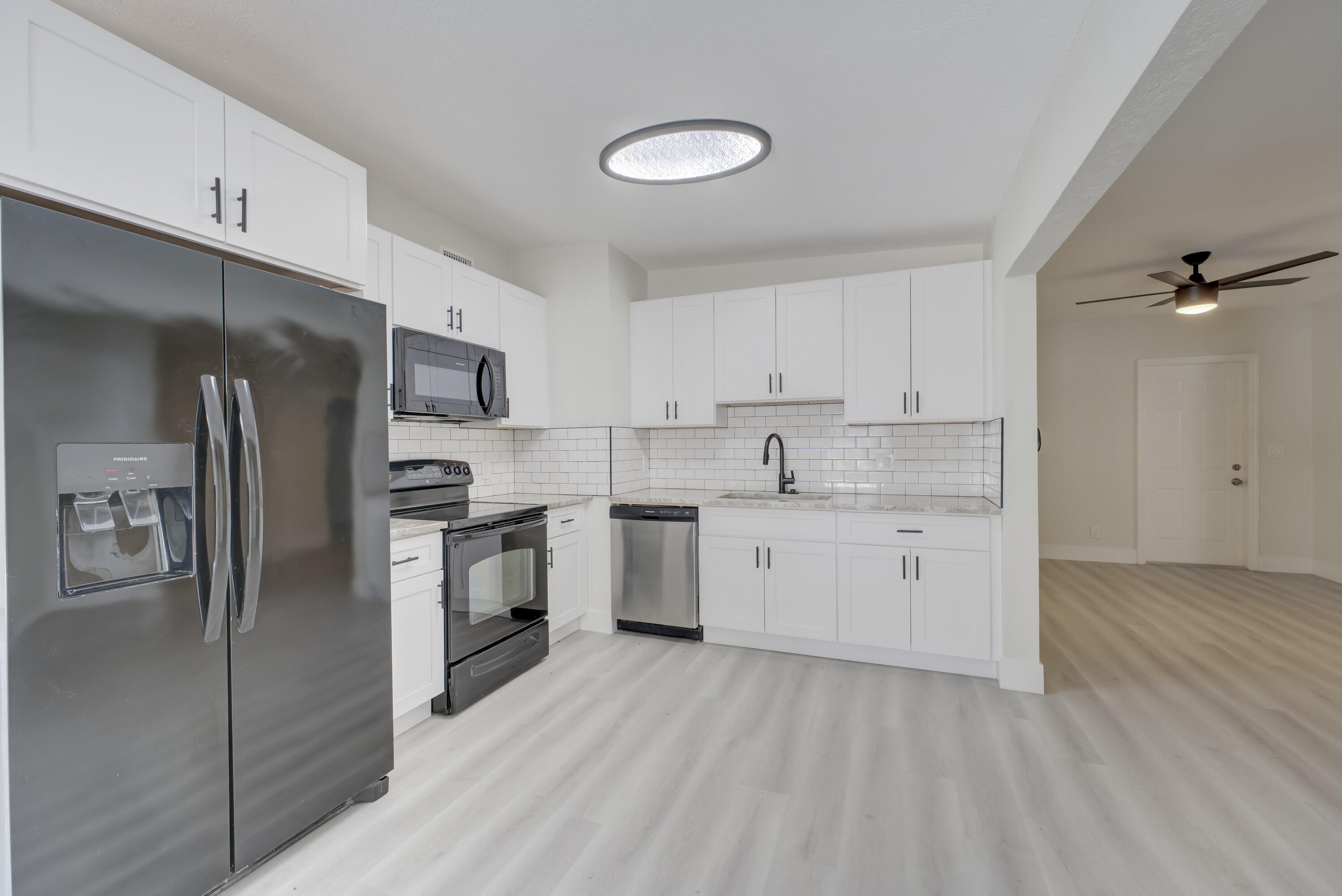 LAKE VIEW RIDGE - Residential