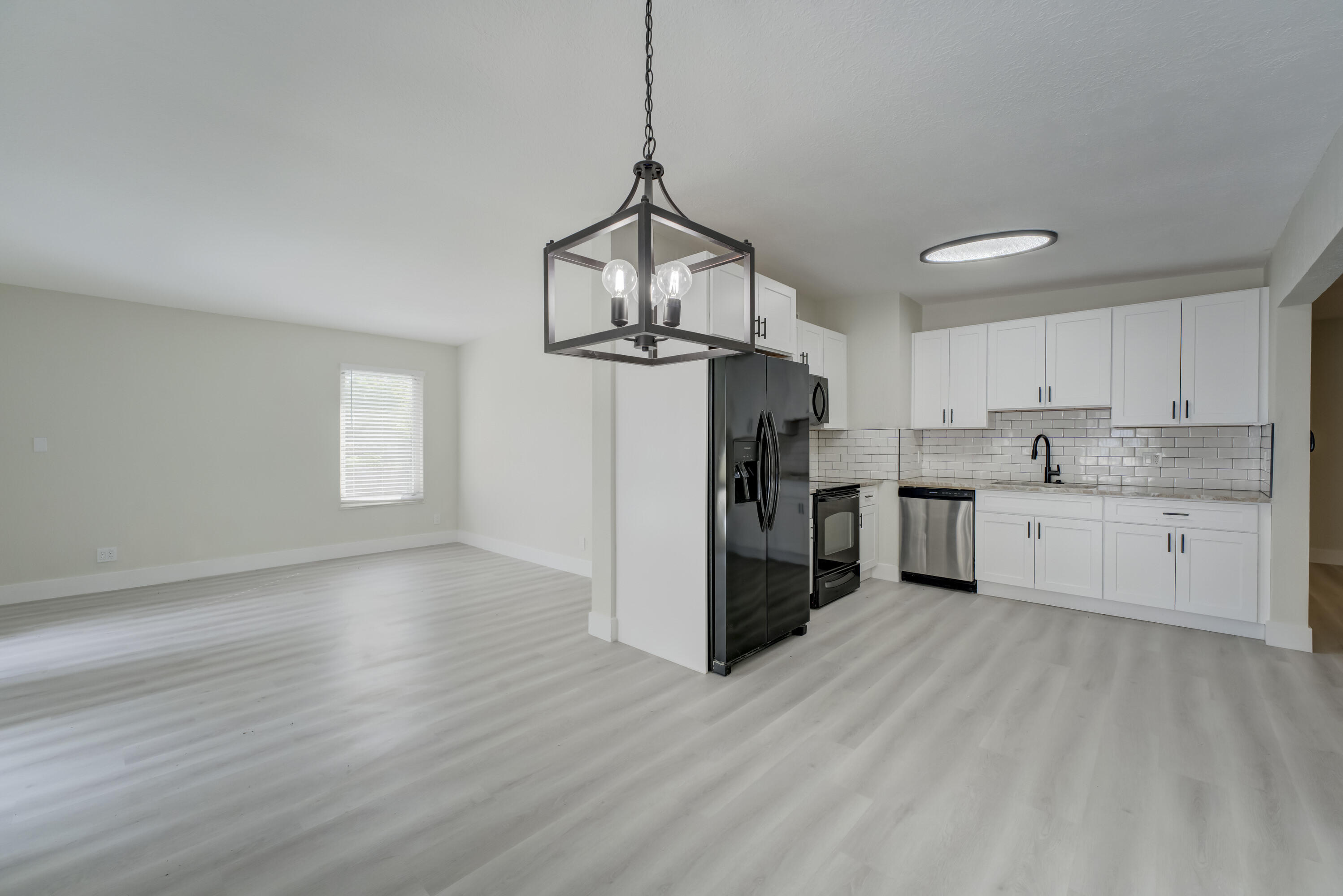 LAKE VIEW RIDGE - Residential