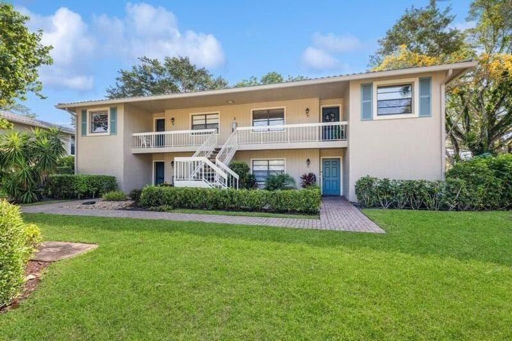 Photo of 1 Westgate Lane #1d, Boynton Beach, FL 33436 (MLS # R10904464)