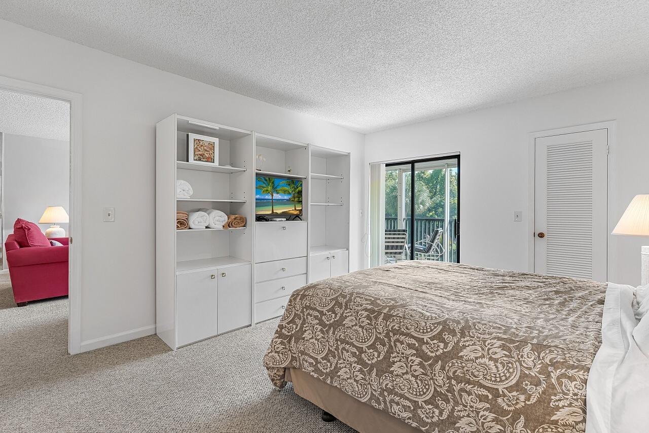 OCEAN PARKS CONDO - Residential