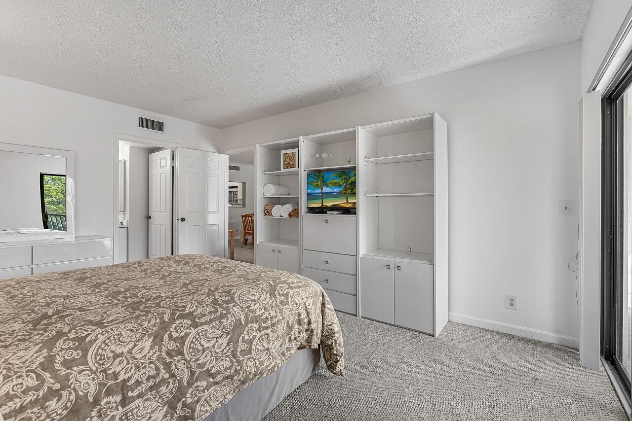 OCEAN PARKS CONDO - Residential
