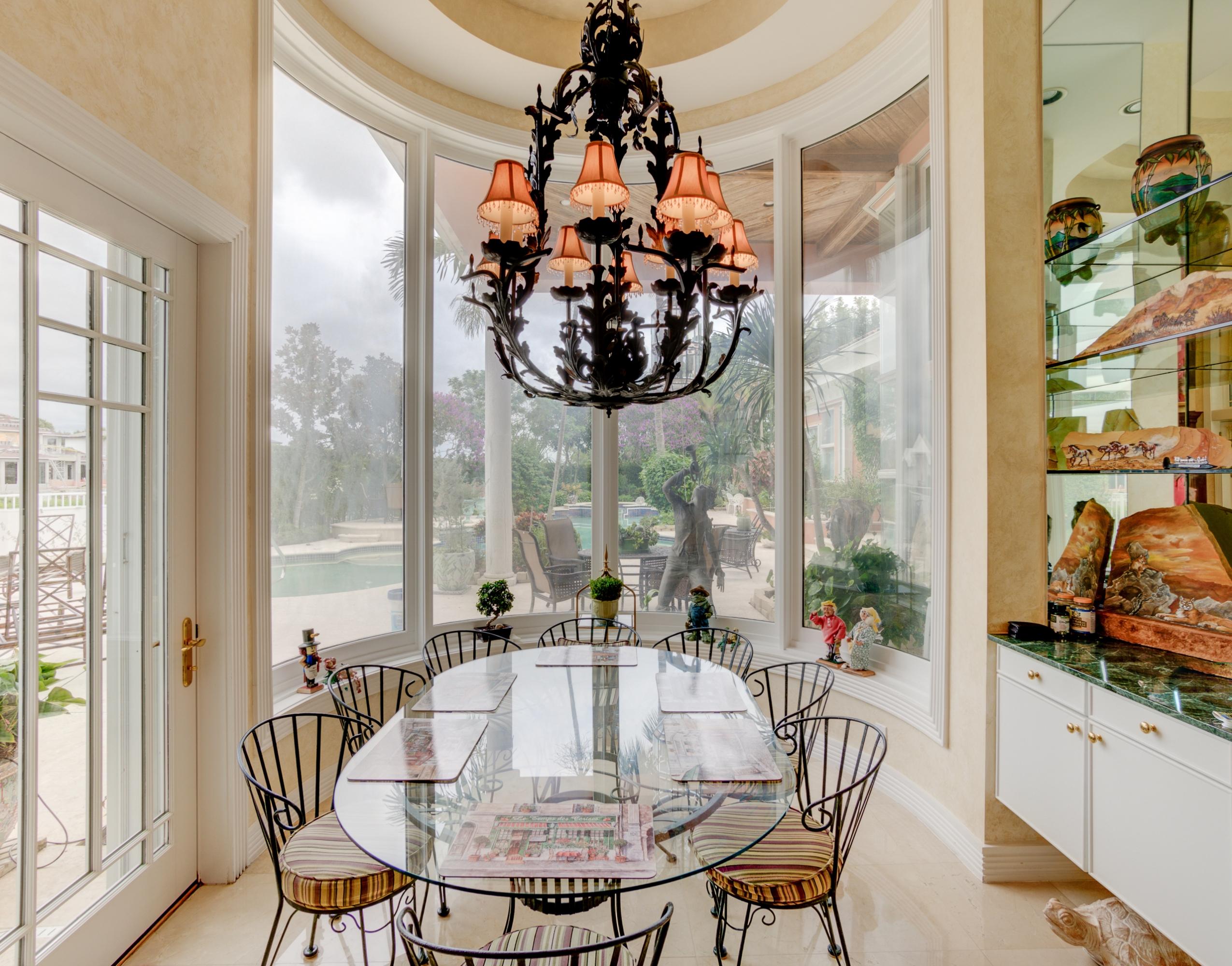 ADMIRALS COVE PAR E - Residential