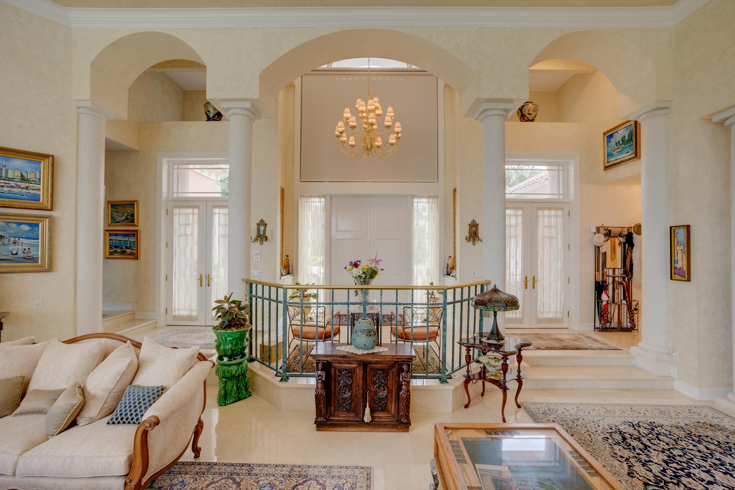 ADMIRALS COVE PAR E - Residential