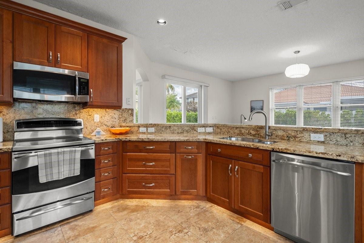 BIG SKY PLAT 158-11 B POR - Residential Lease