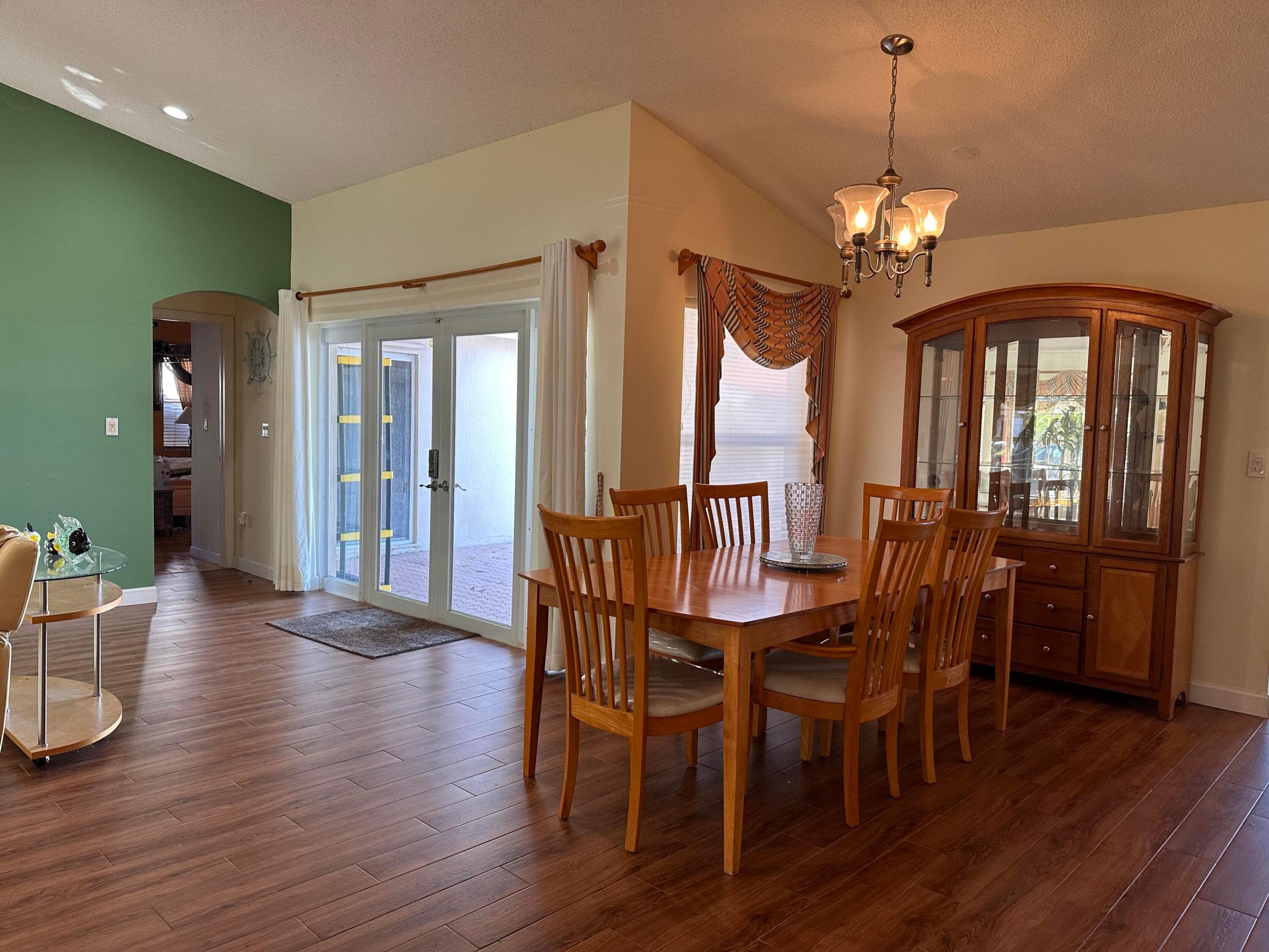 FLAMINGO ESTATES - Residential