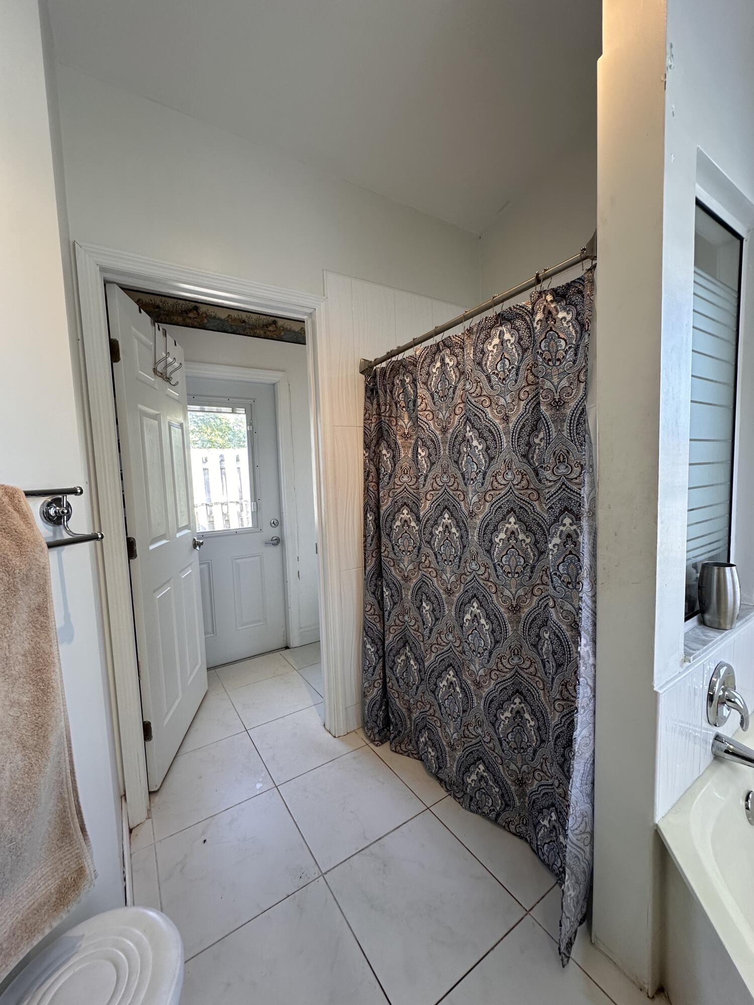 FLAMINGO ESTATES - Residential