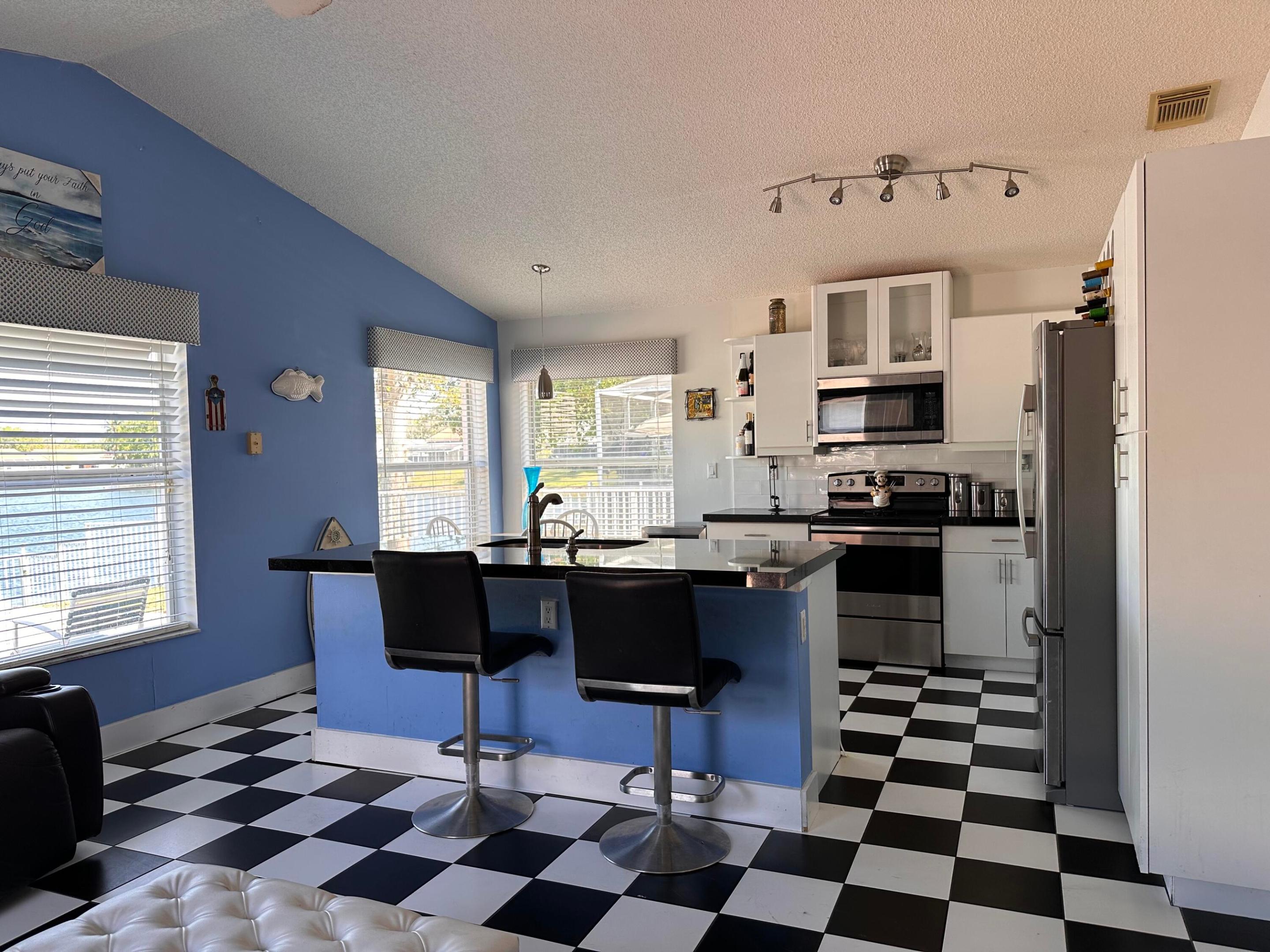 FLAMINGO ESTATES - Residential