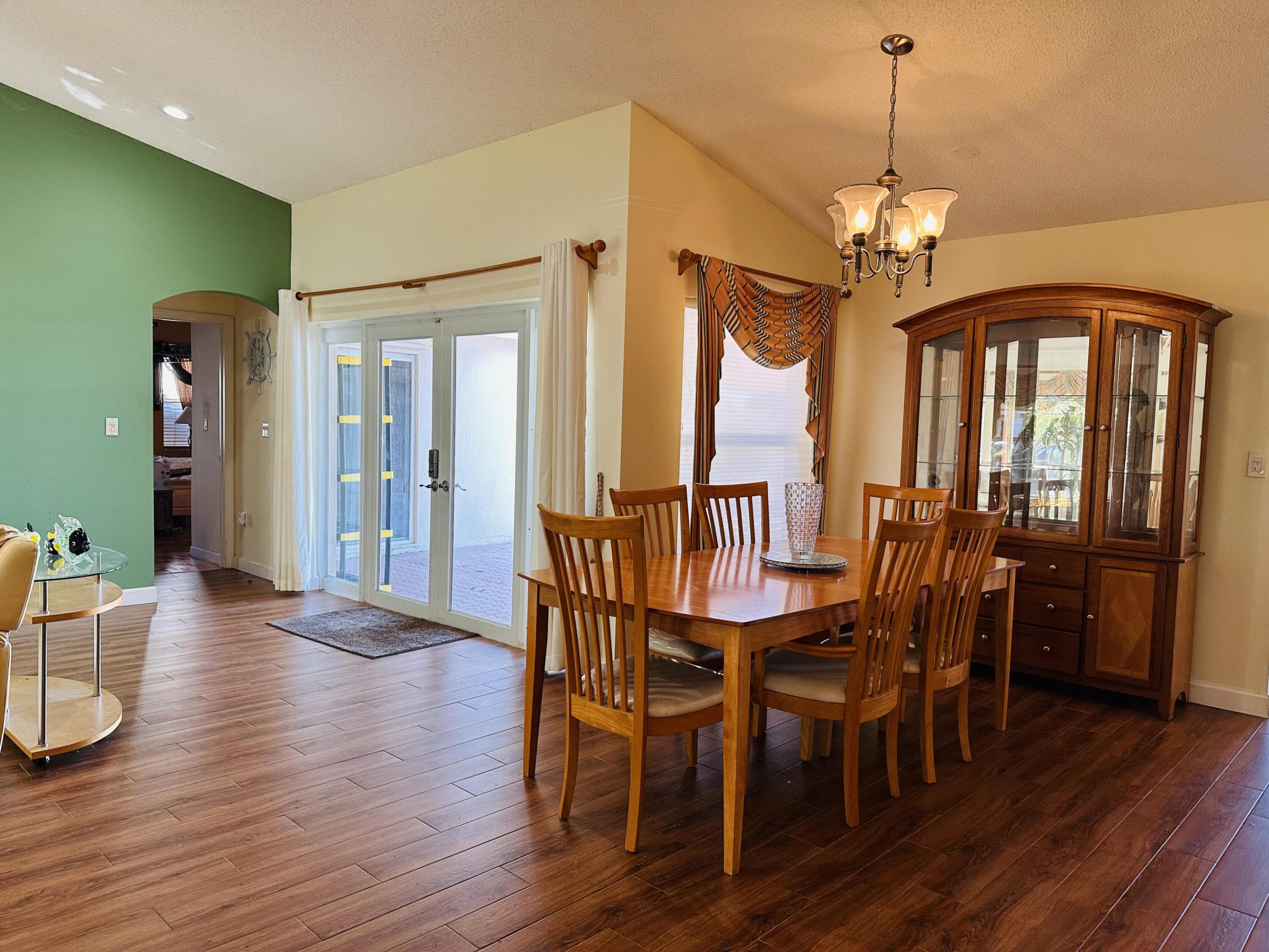 FLAMINGO ESTATES - Residential