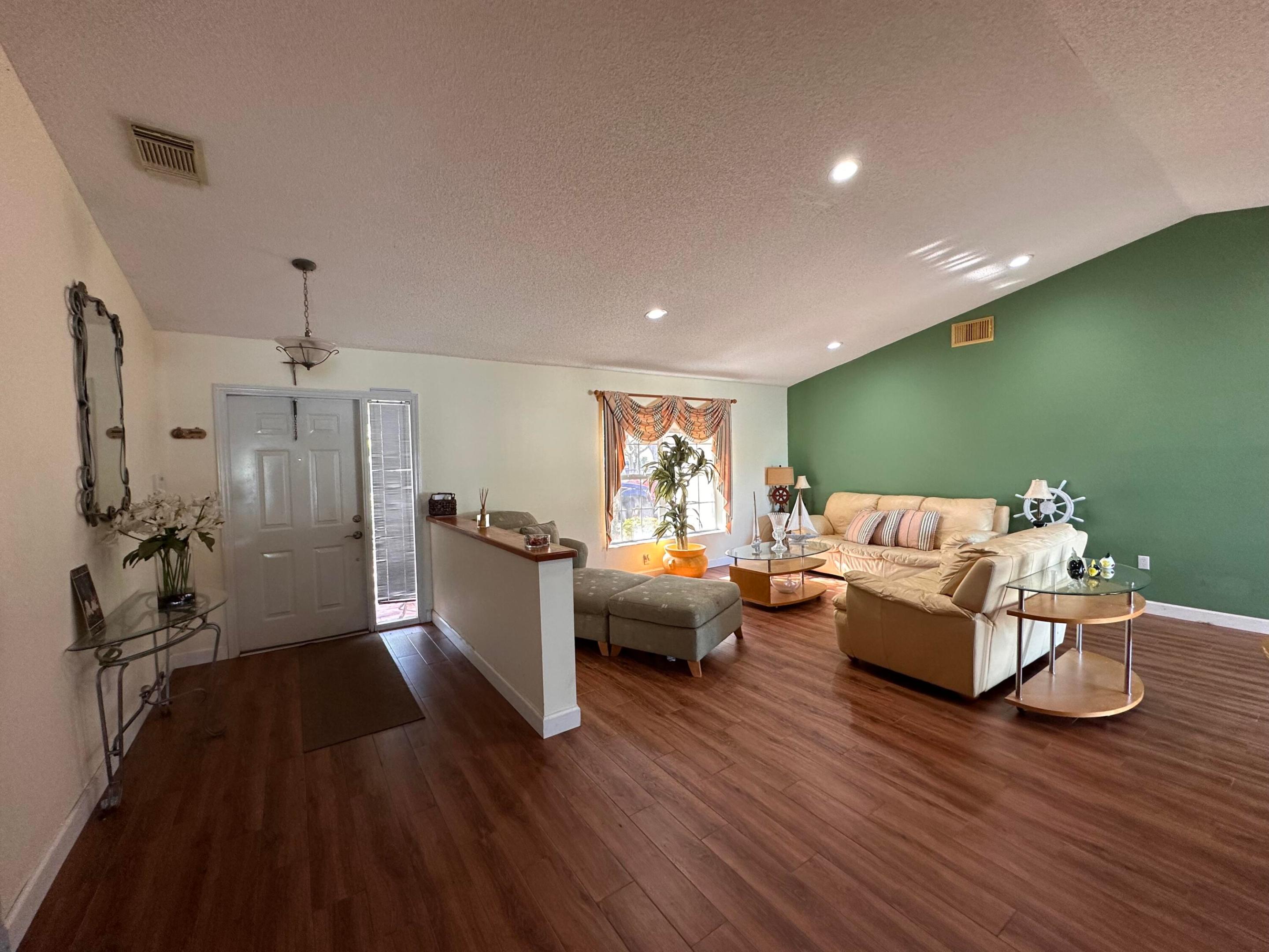 FLAMINGO ESTATES - Residential