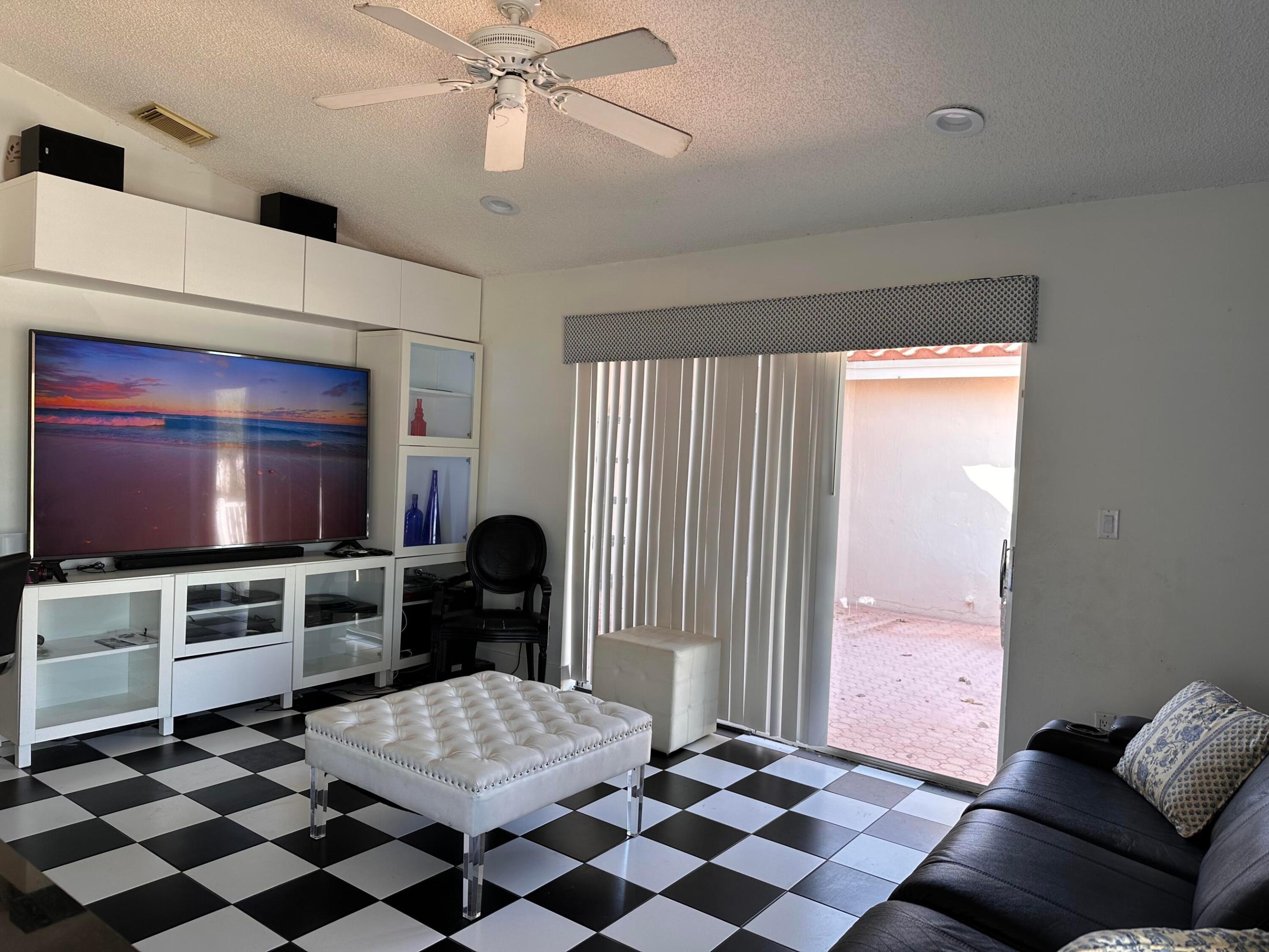 FLAMINGO ESTATES - Residential