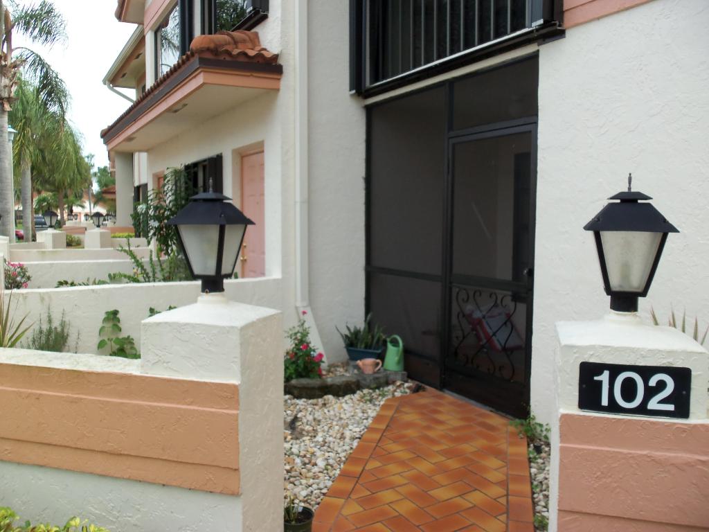 SUN VALLEY EAST CONDO - Residential