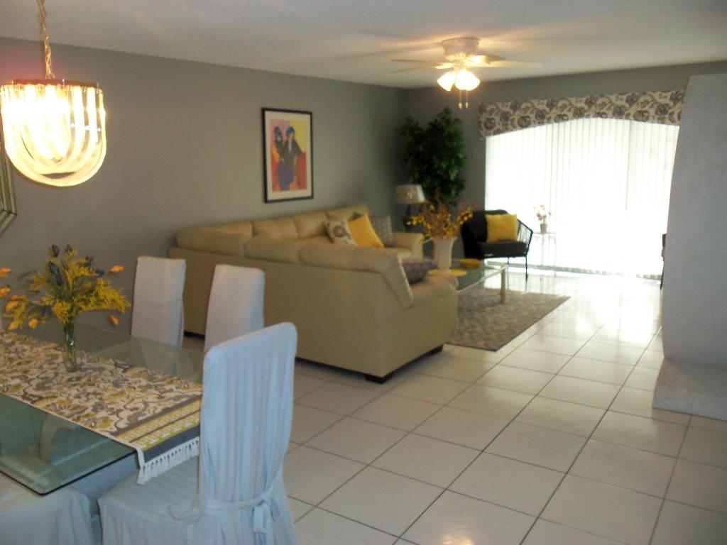 SUN VALLEY EAST CONDO - Residential