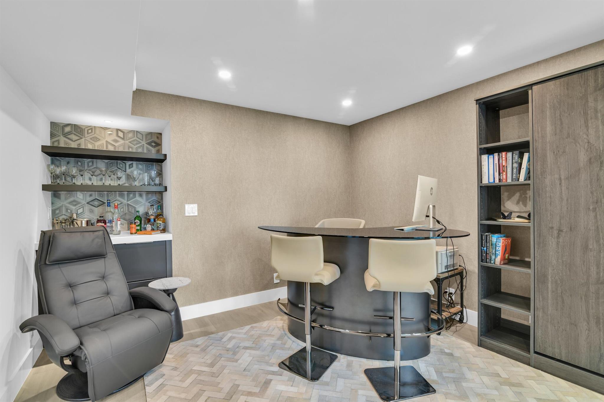 MIZNER COURT CONDO - Residential