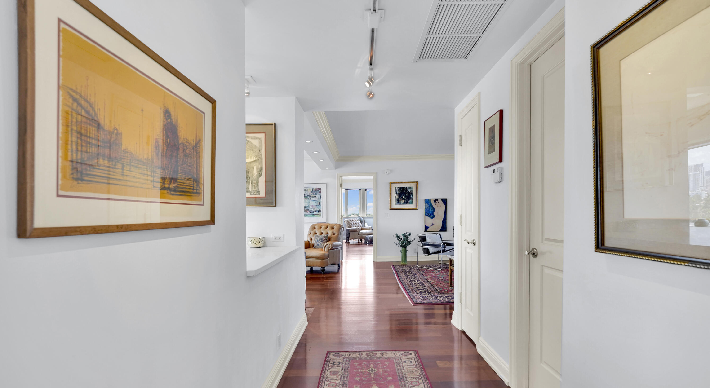 FOUR SEASONS CONDO - Residential