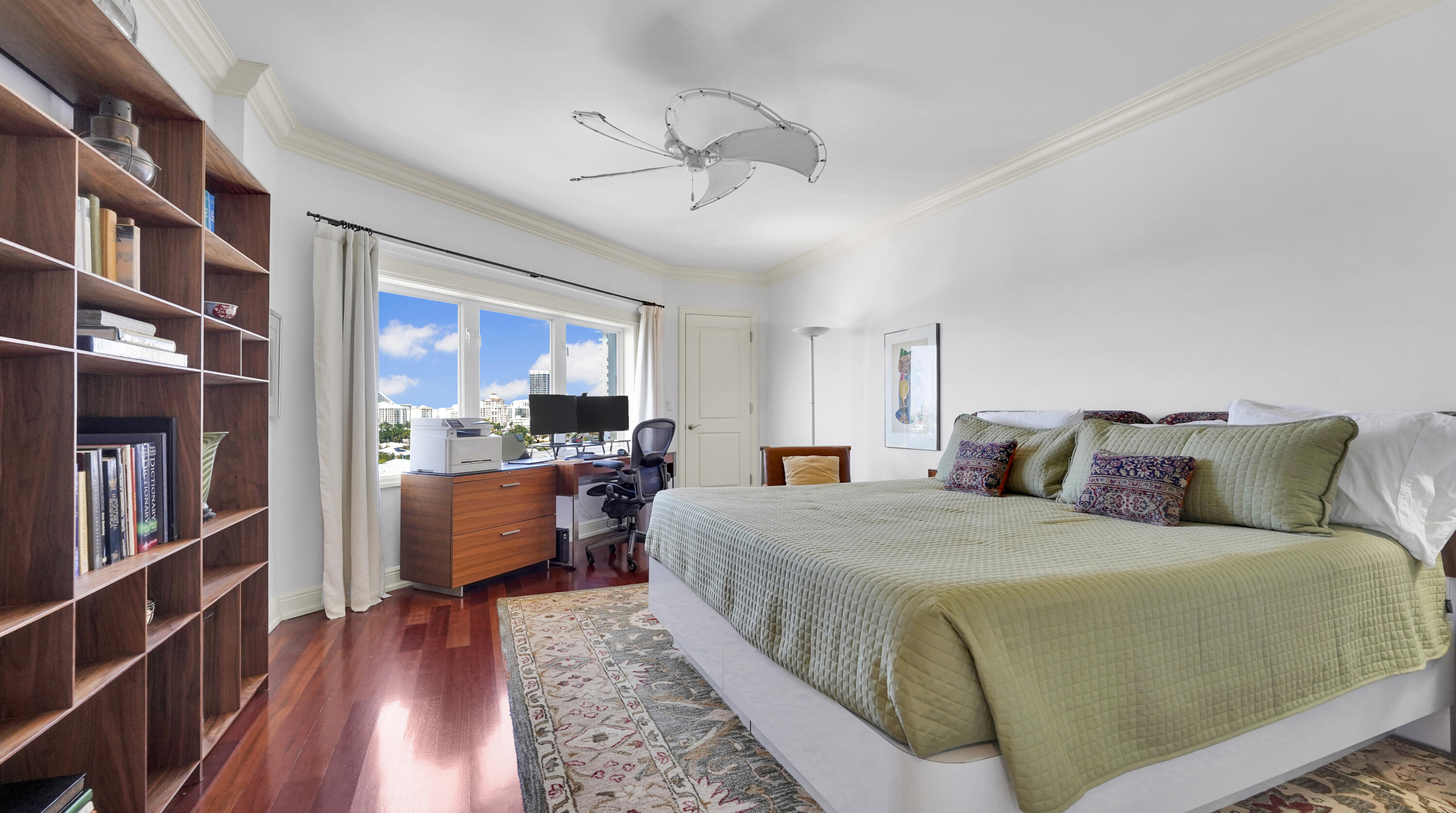 FOUR SEASONS CONDO - Residential