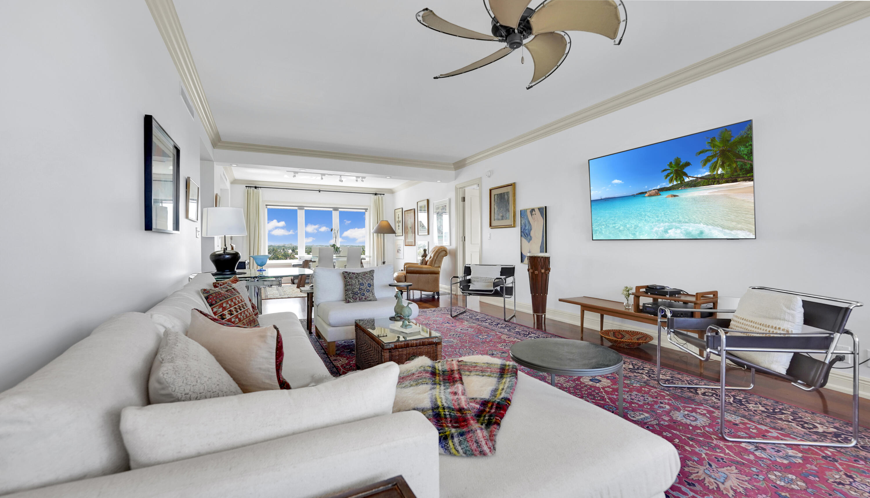 FOUR SEASONS CONDO - Residential