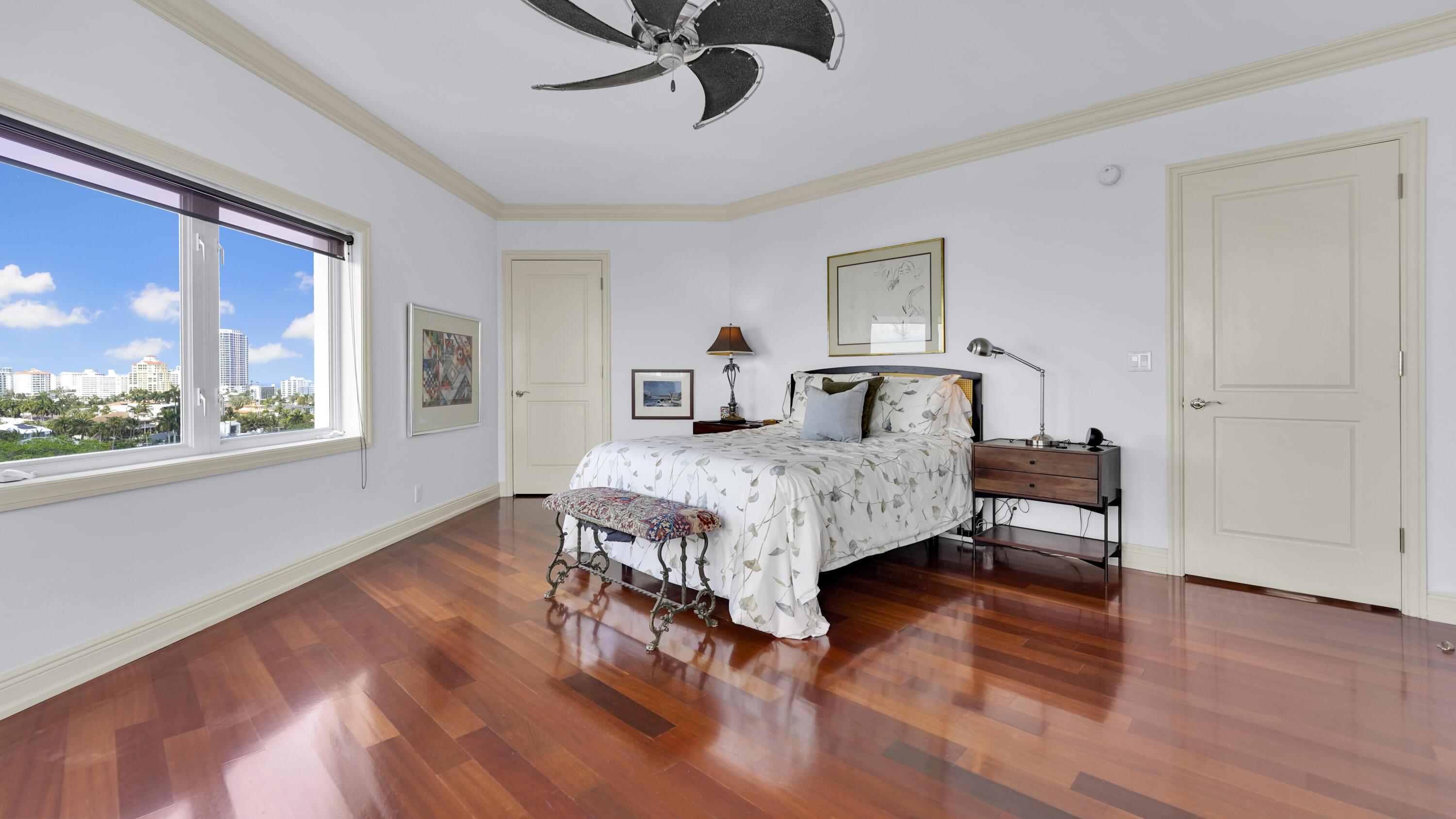 FOUR SEASONS CONDO - Residential