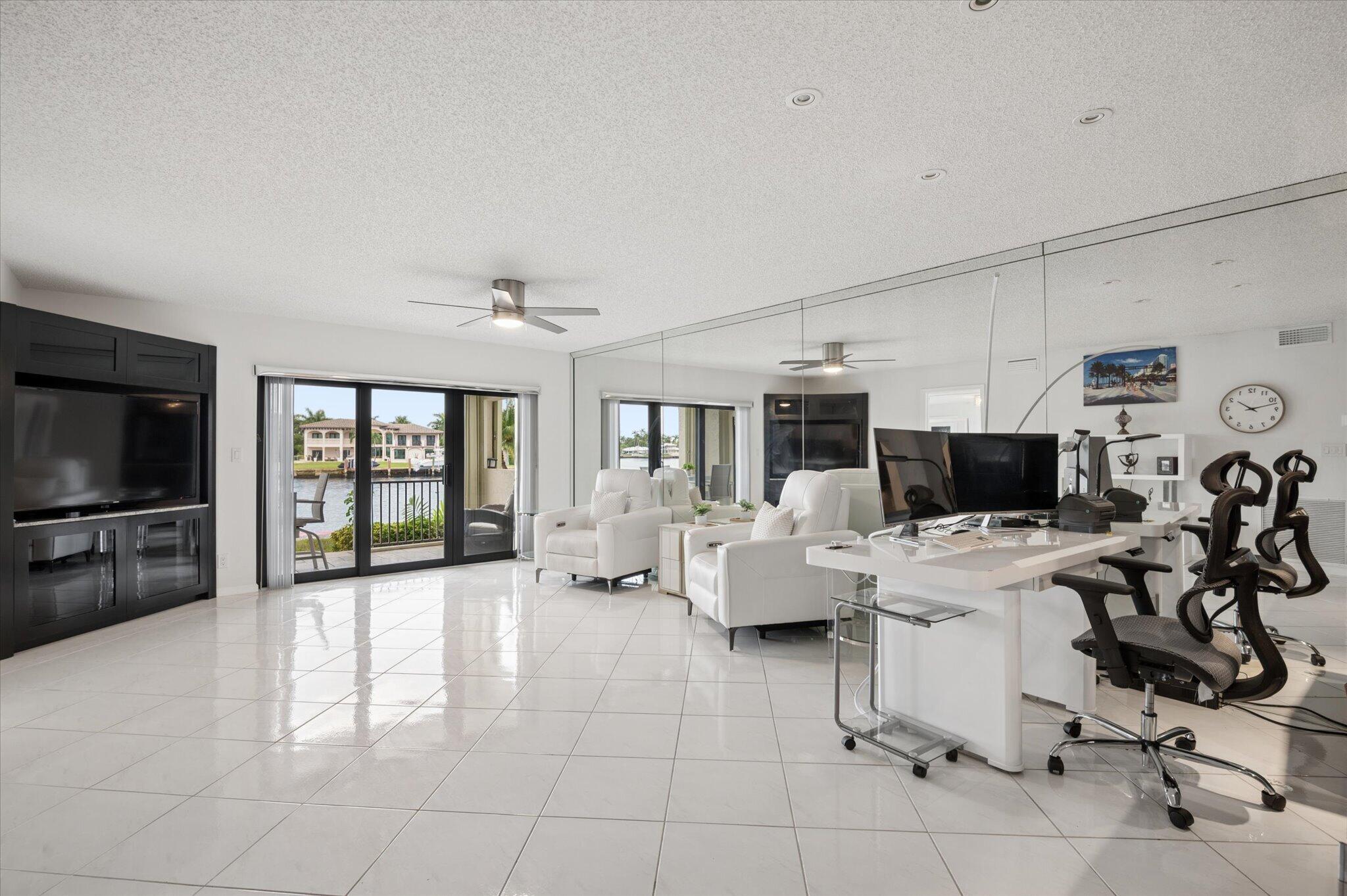 1101 S RIVERSIDE Drive 103