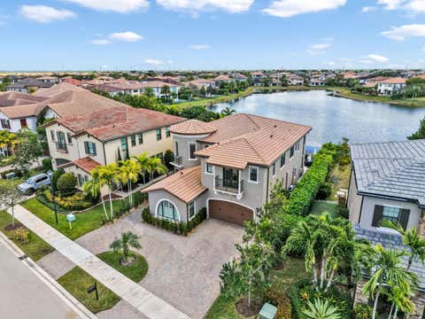 Tiny photo for 9040 W Watercrest Cir Circle W, Parkland, FL 33076 (MLS # B26030292)