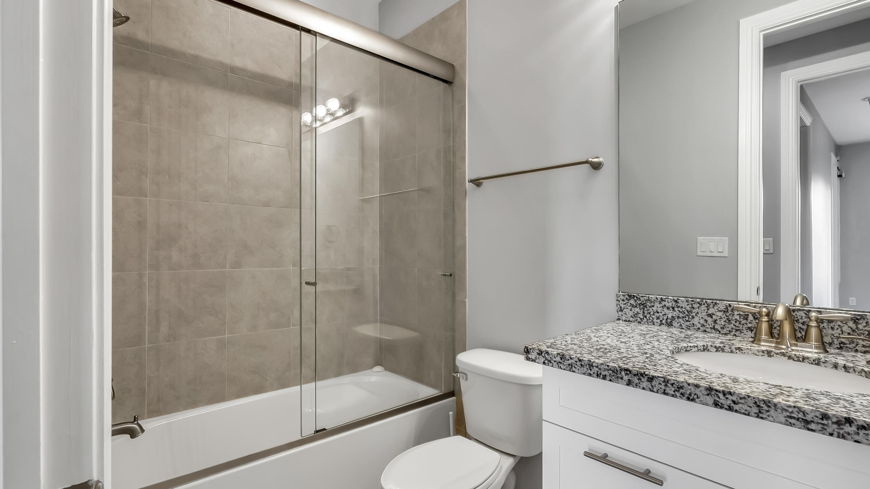 BRUSCHI PROPERTY - Residential