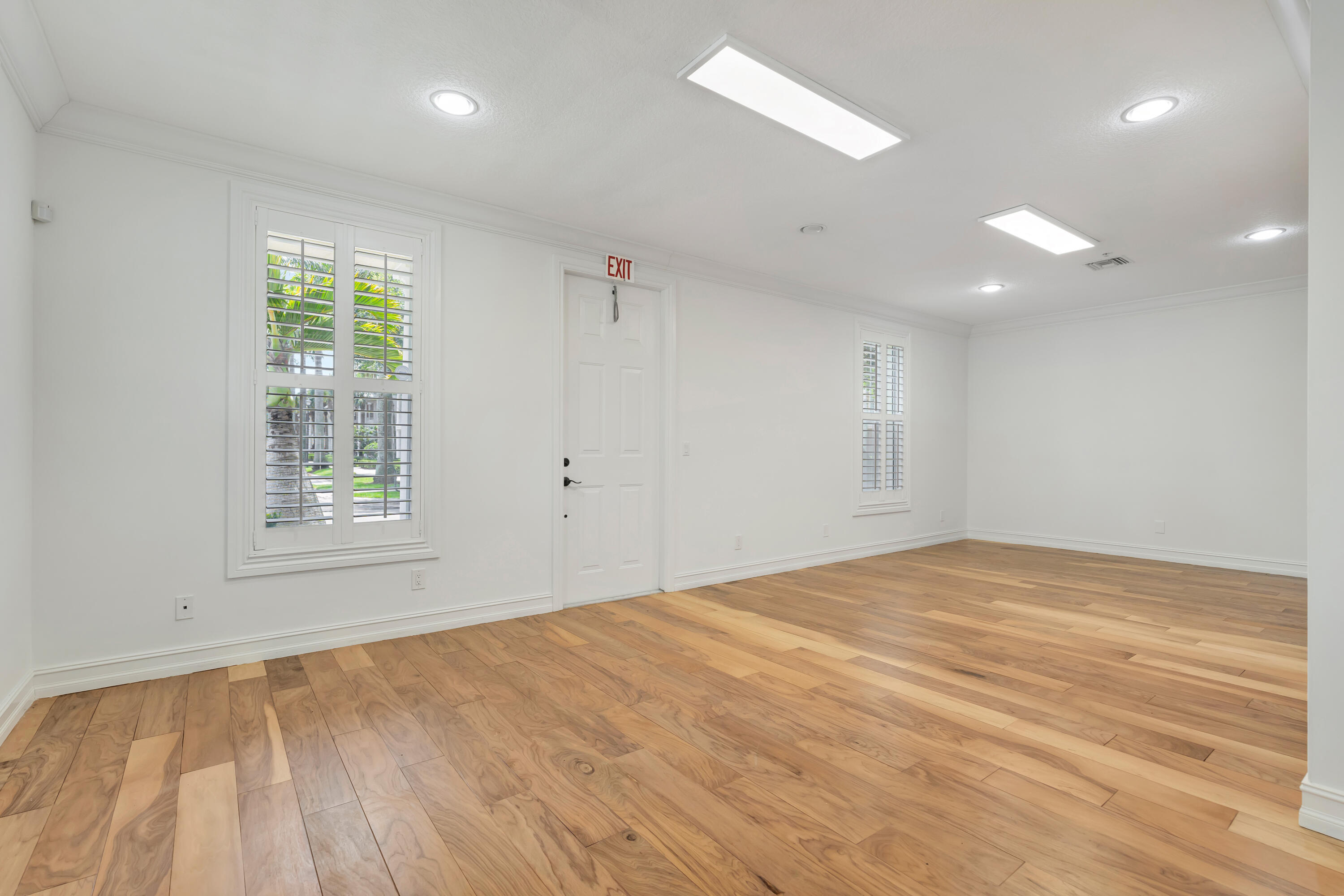 4344 Main Street