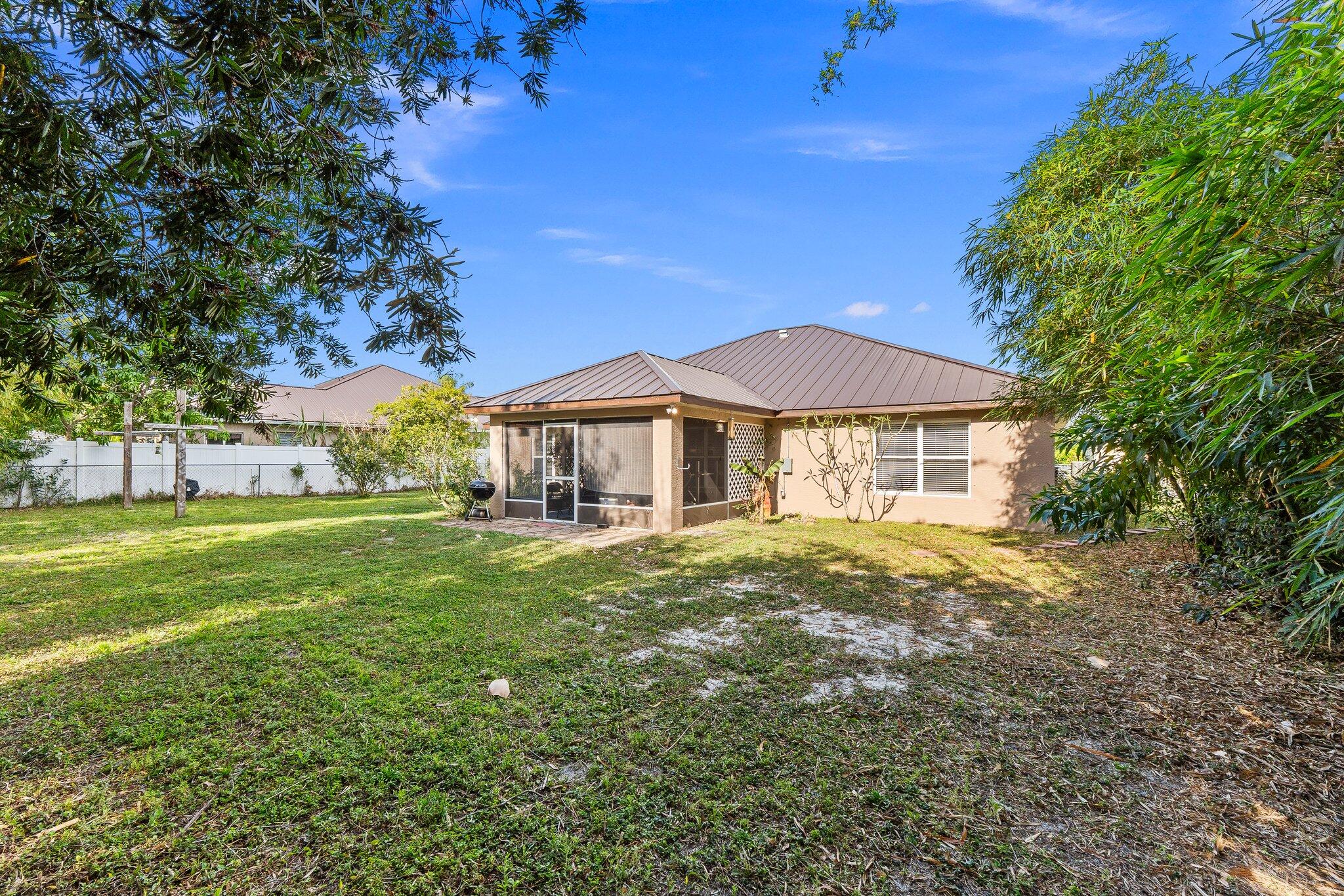 PORT ST LUCIE SECTION 48 1ST REPLAT - Residential
