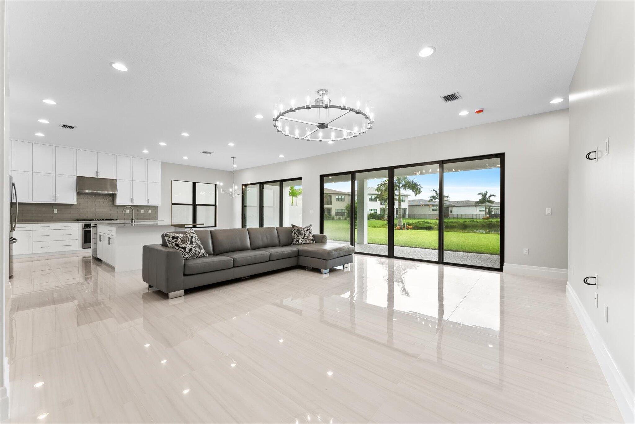 BOCA RATON GOLF COURSE PU - Residential