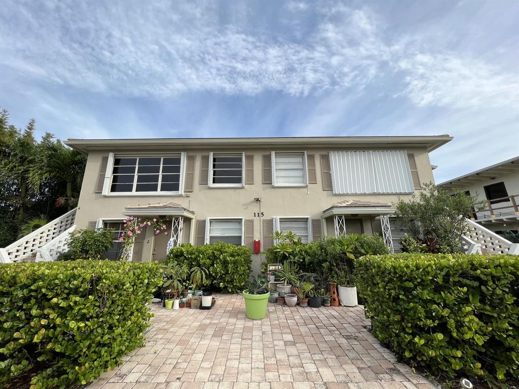 Photo of 115 Sandal Lane #6, Palm Beach Shores, FL 33404 (MLS # R10931012)