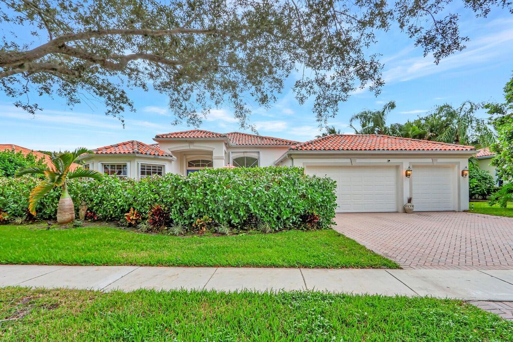 Photo of 9906 SE Osprey Pointe Drive, Hobe Sound, FL 33455 (MLS # R10931092)