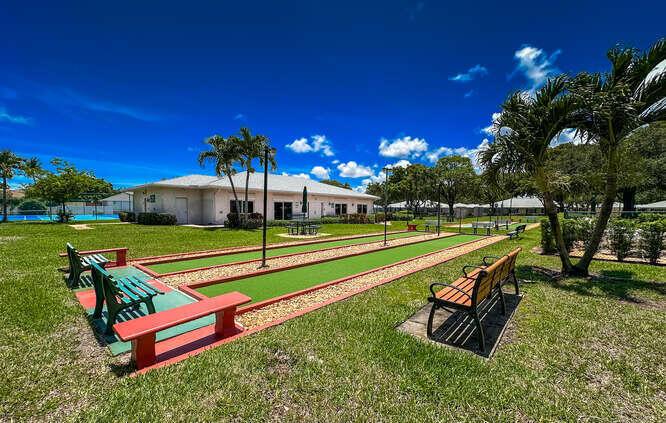 LIMETREE CONDO - Residential